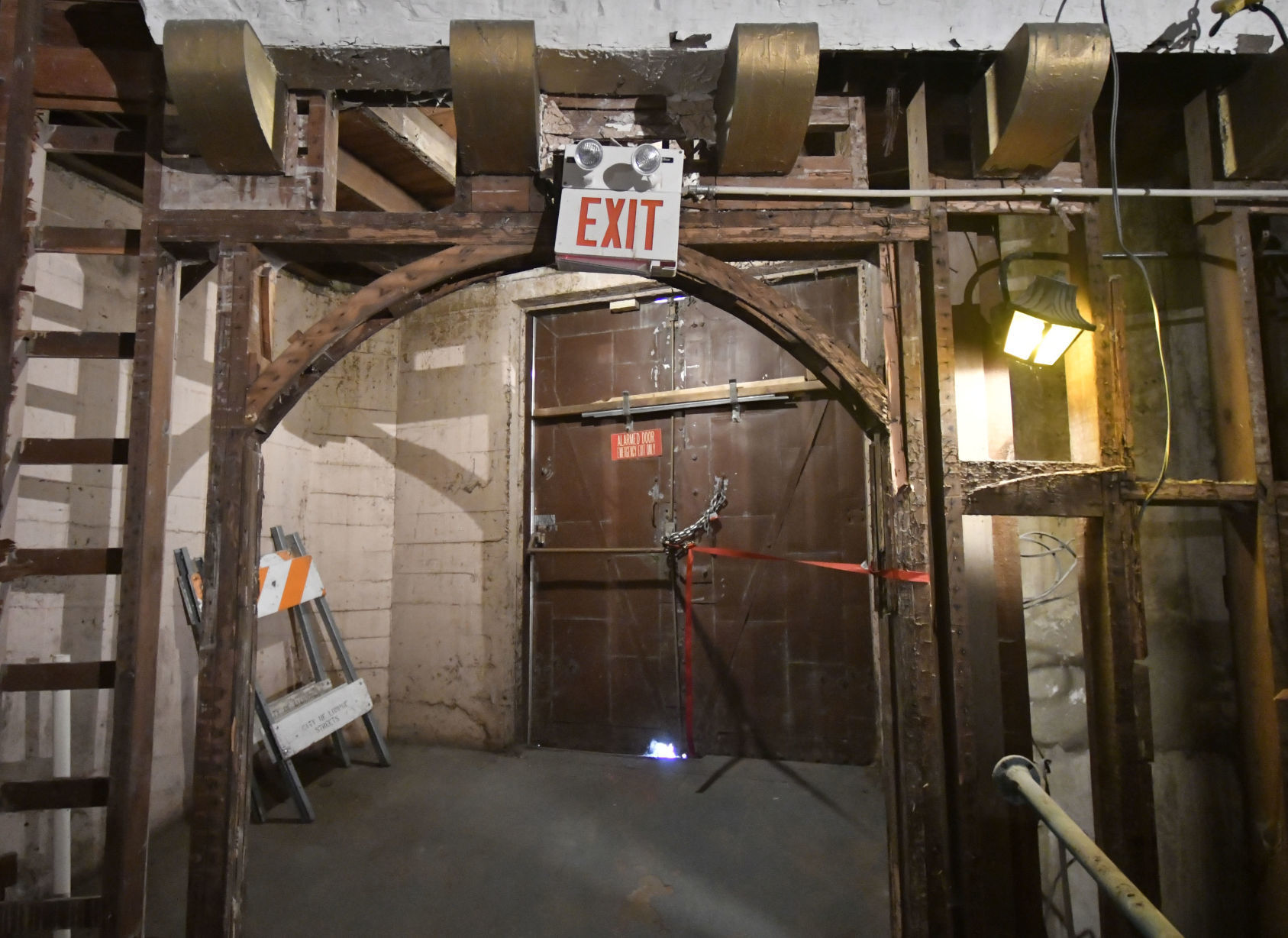 080618 Lompoc Theatre 13.jpg